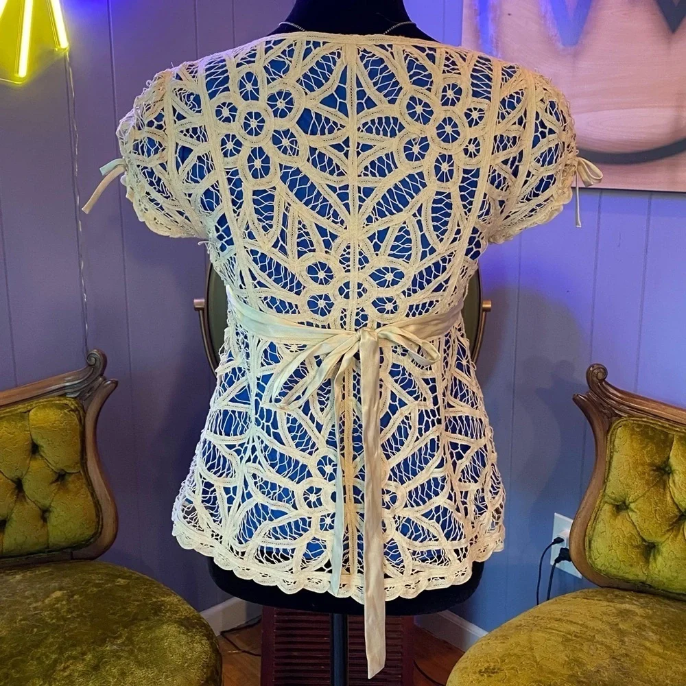 Vtg Y2K Betsey Johnson Black Label Ivory Lace Overlay Romantic Cottagecore Top